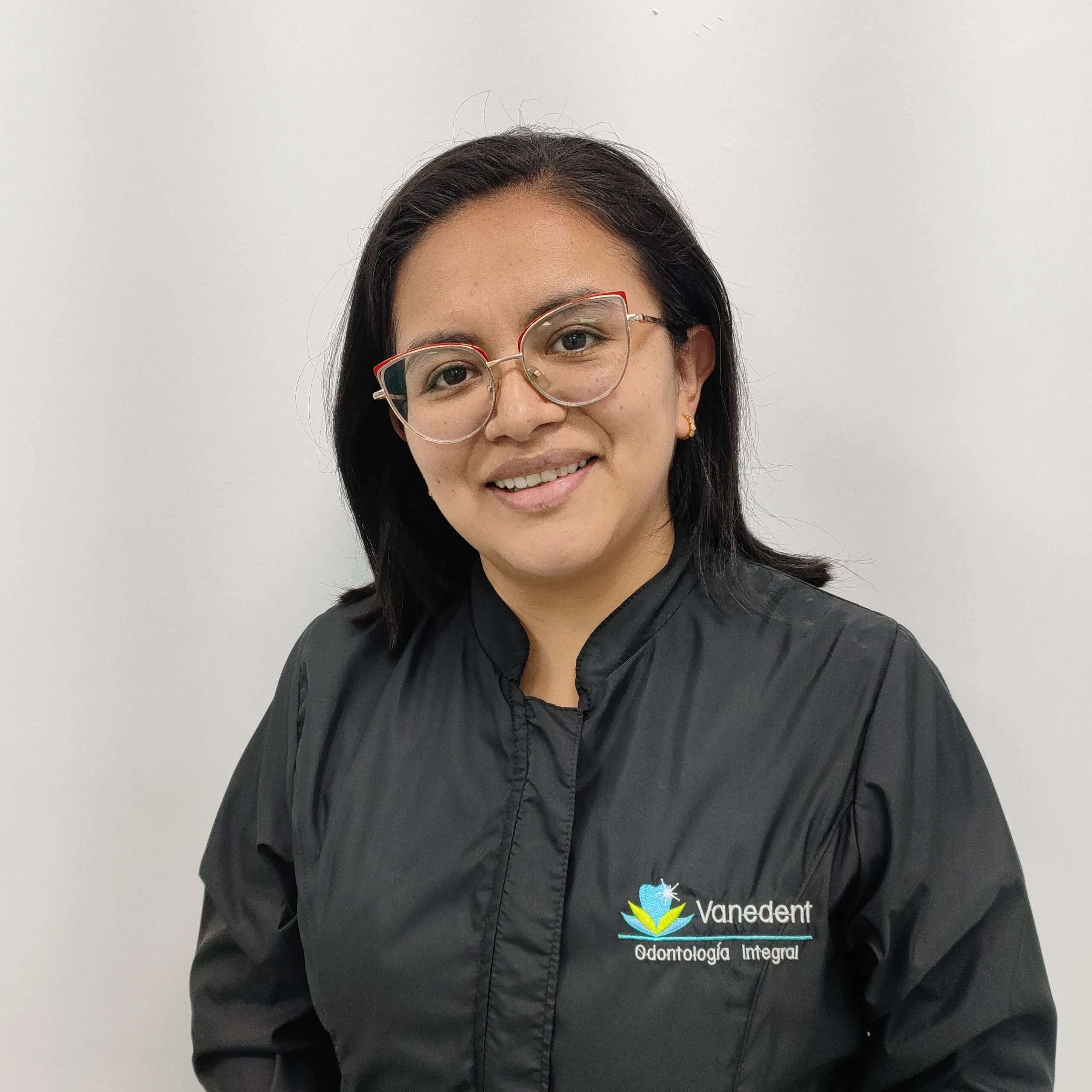 Dra. Liliana Tarazona odontologa en lima