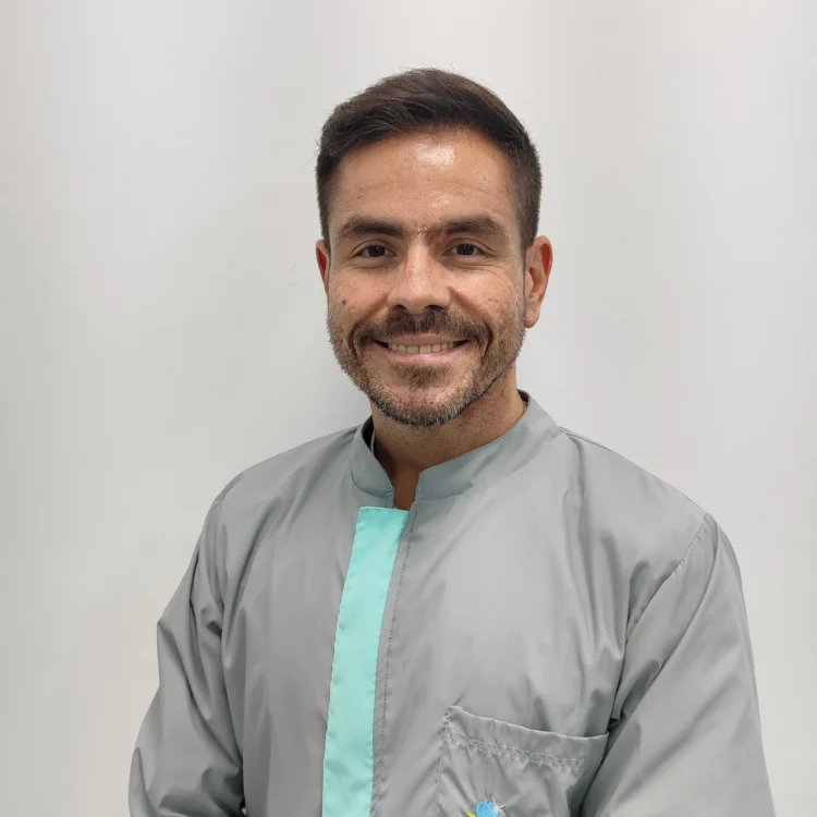 Dr. Martin De La Quintana dentista odontologo en lima